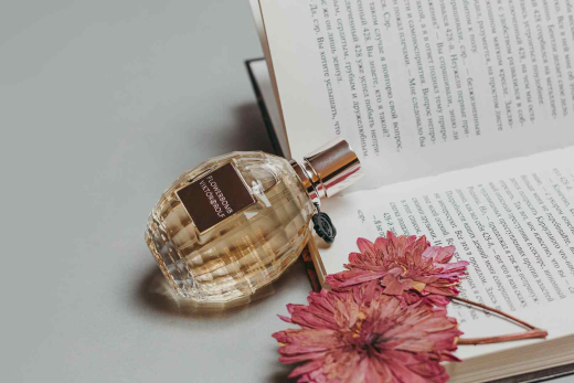 Combien De Temps Se Garde Un Parfum